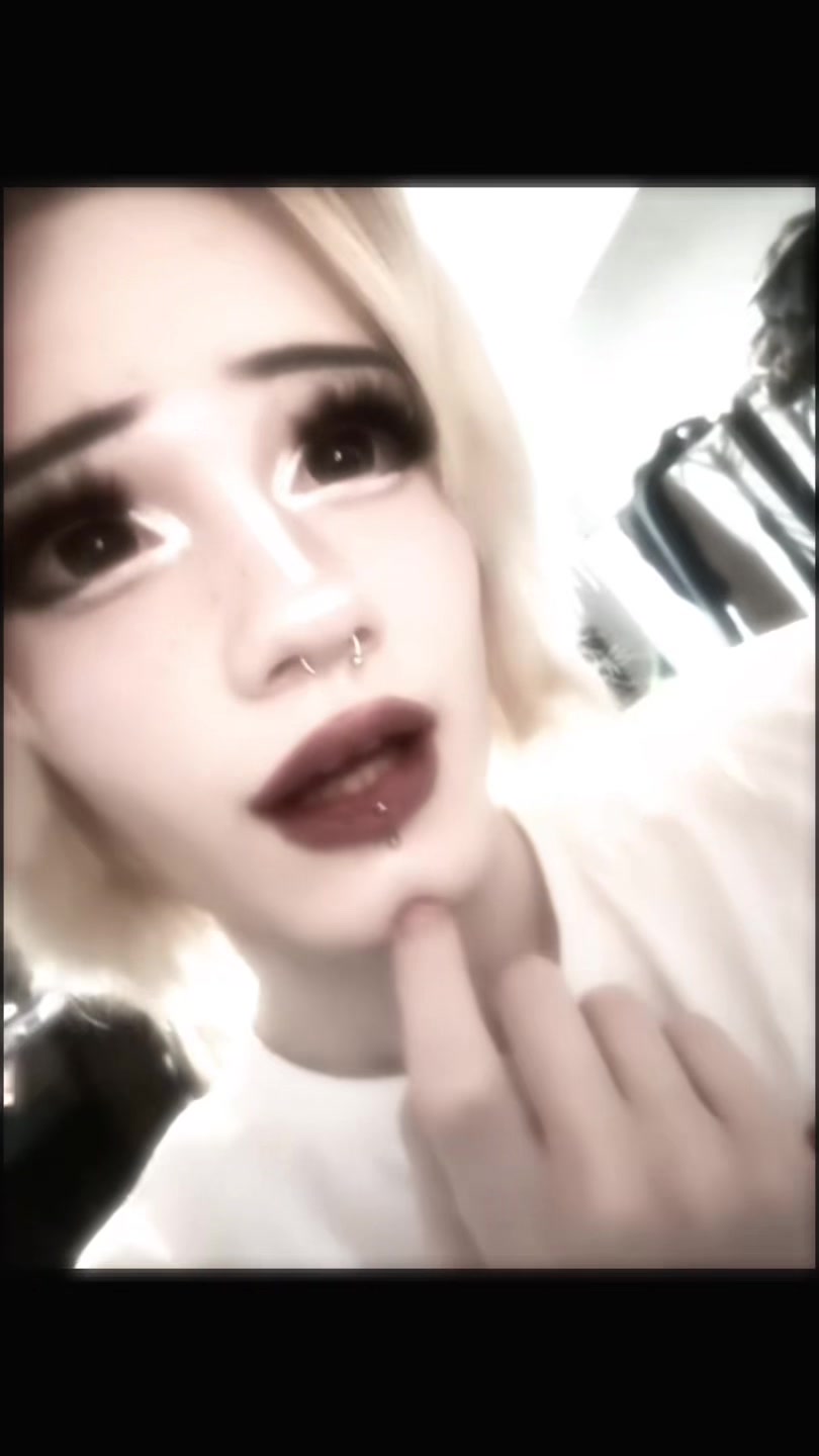 @・𝓒𝓺𝓫𝓮𝓻𝓯𝓪𝓬𝓮・