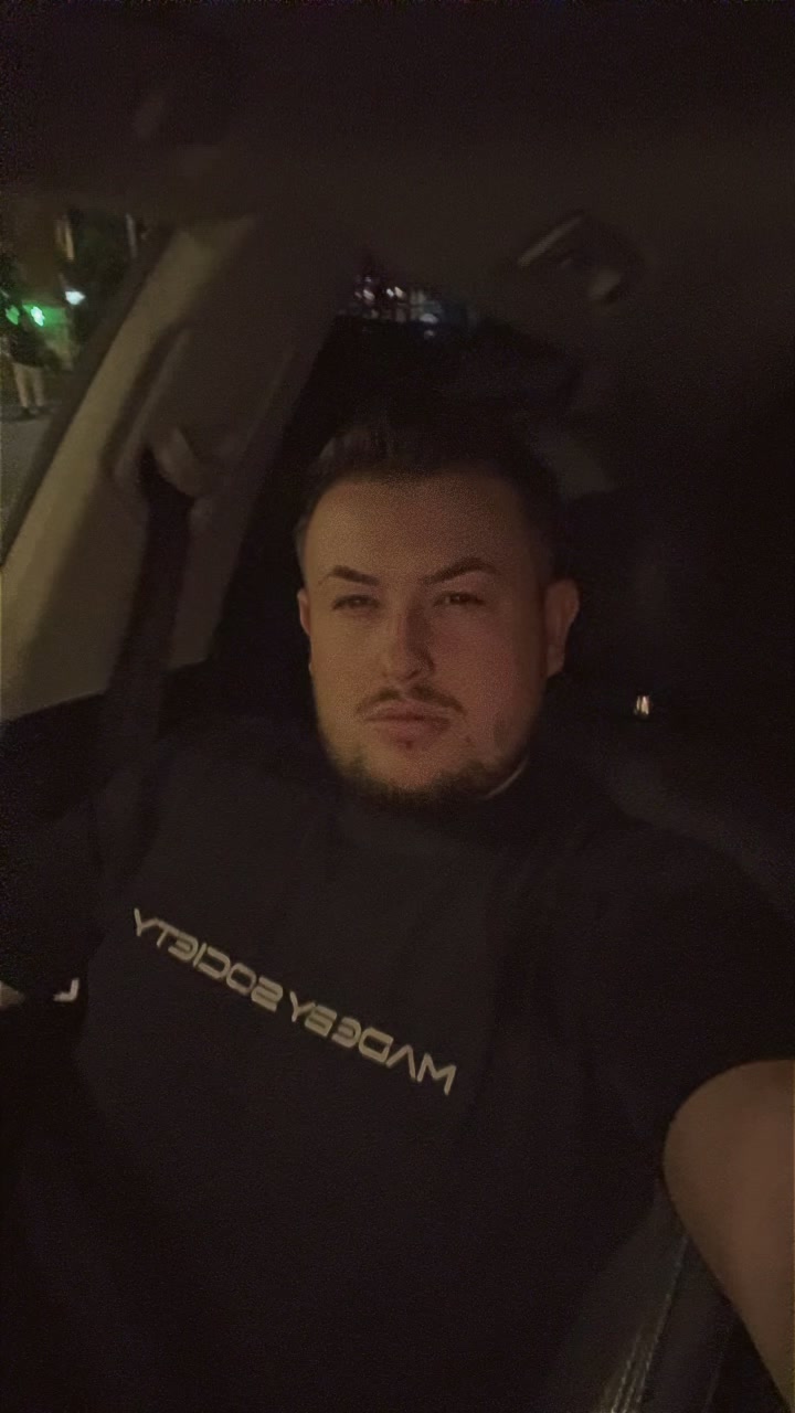 @Clau Tuș