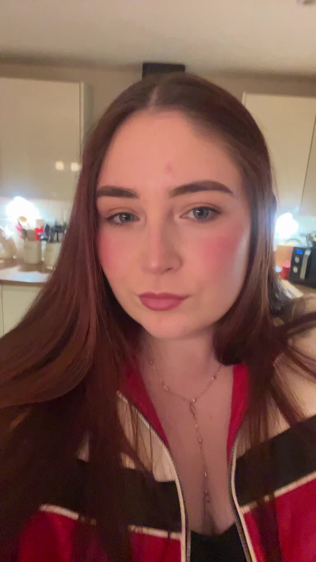 @em🦦