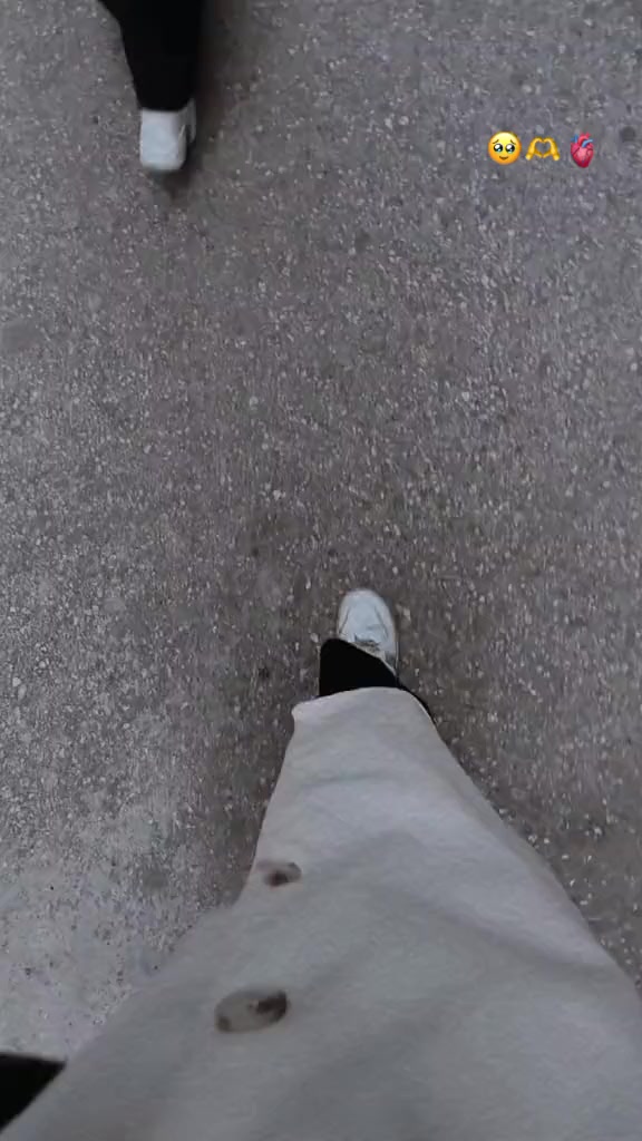 @𝑭🎈