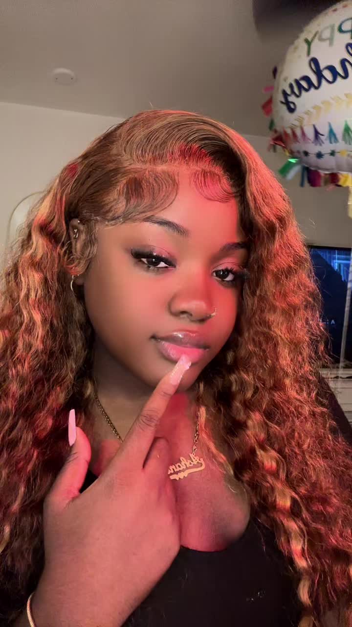 @Ashanay🫦