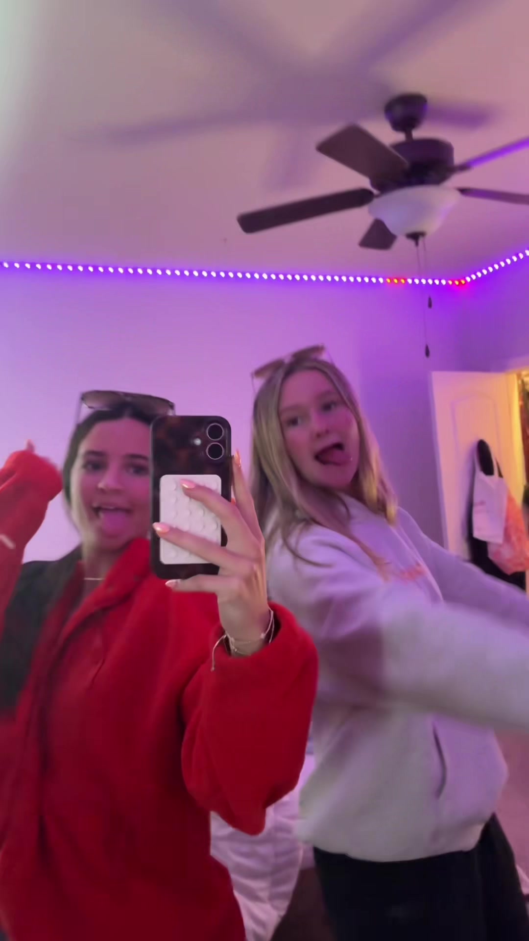 @ellaspriv
