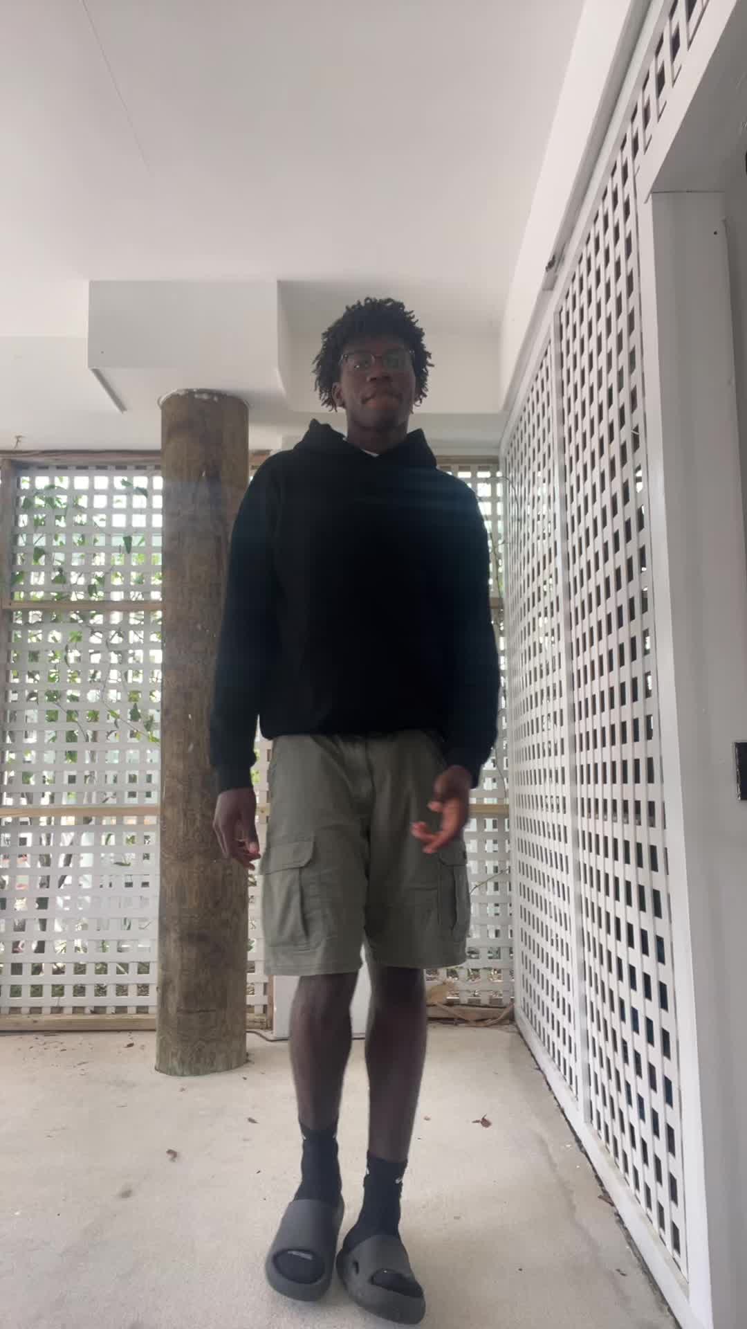 @🤨