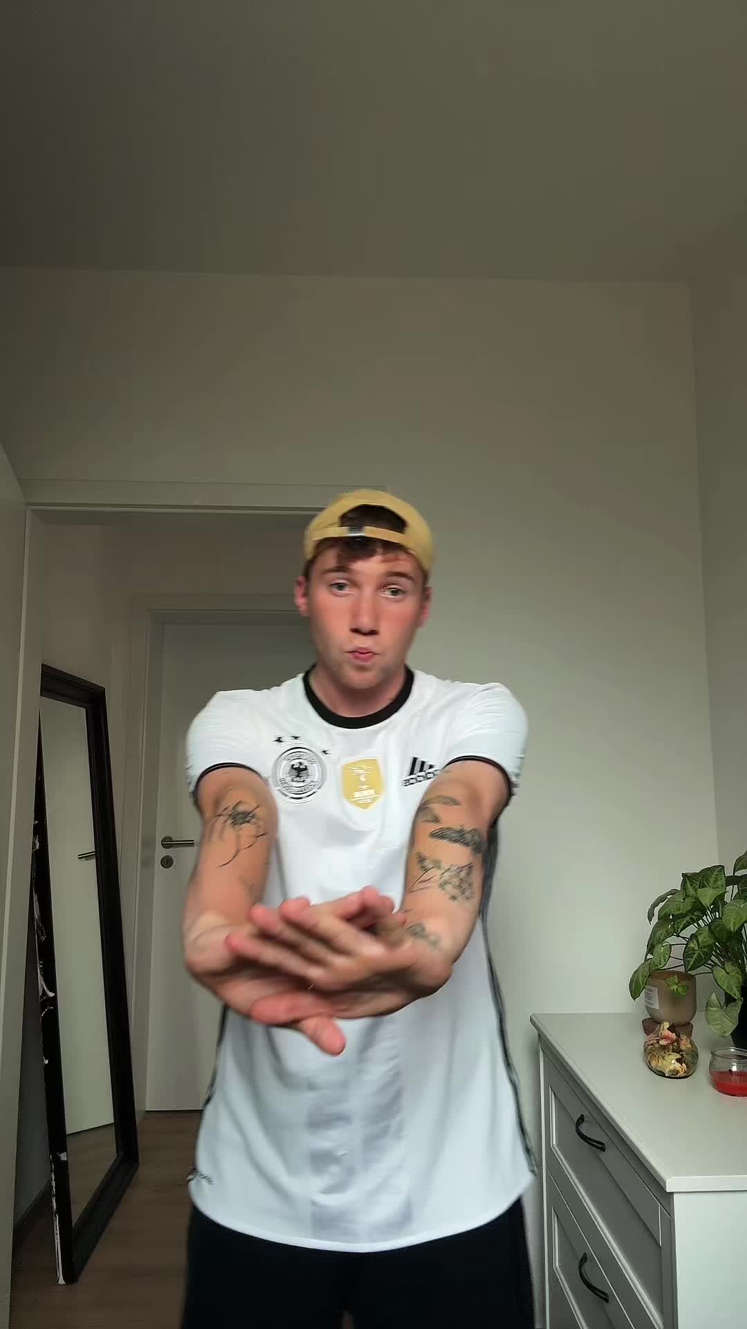@Basti