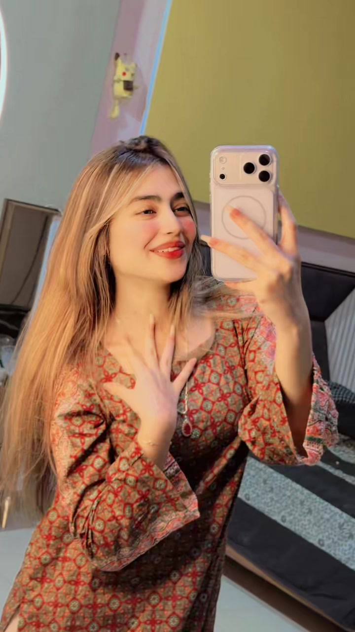 @♥️Kaînat Malîk♥️