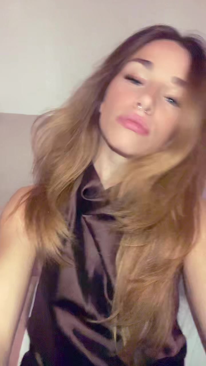 @elisastellino