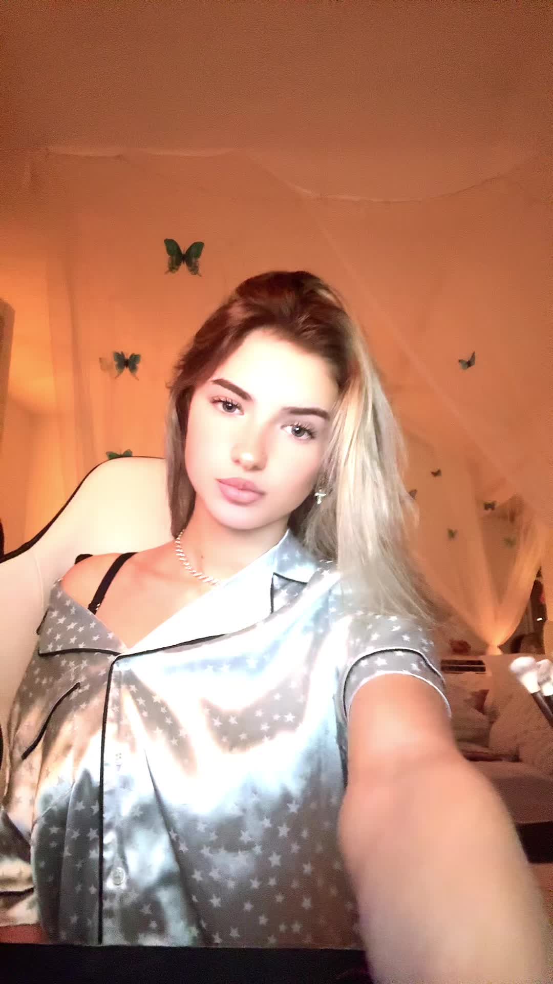 @𝑩𝒆𝒄𝒄𝒂⁷⁷⁷💫