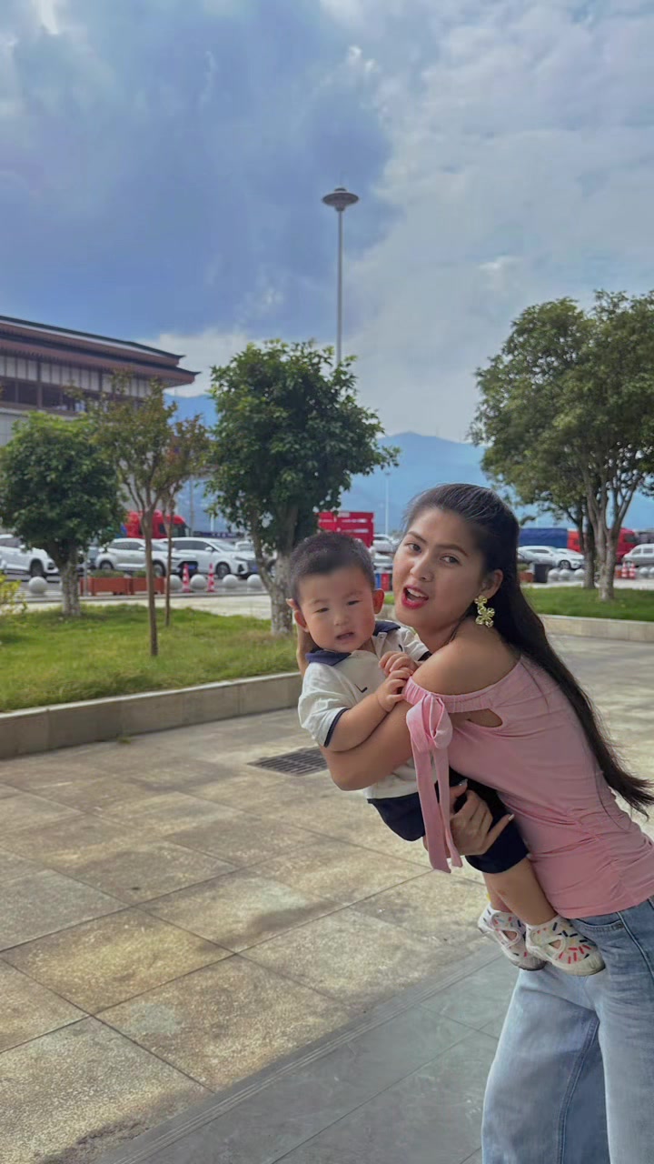 @YOON ☘️