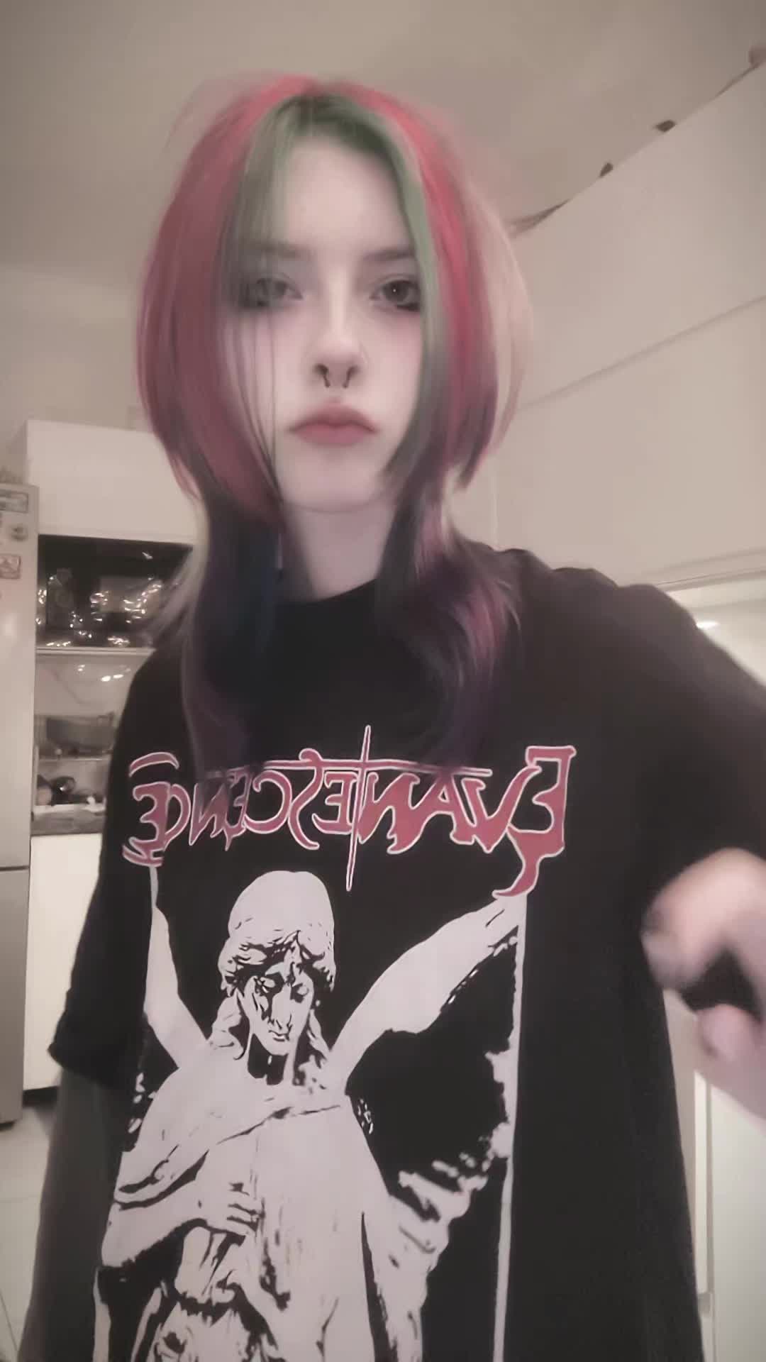 @(^^)