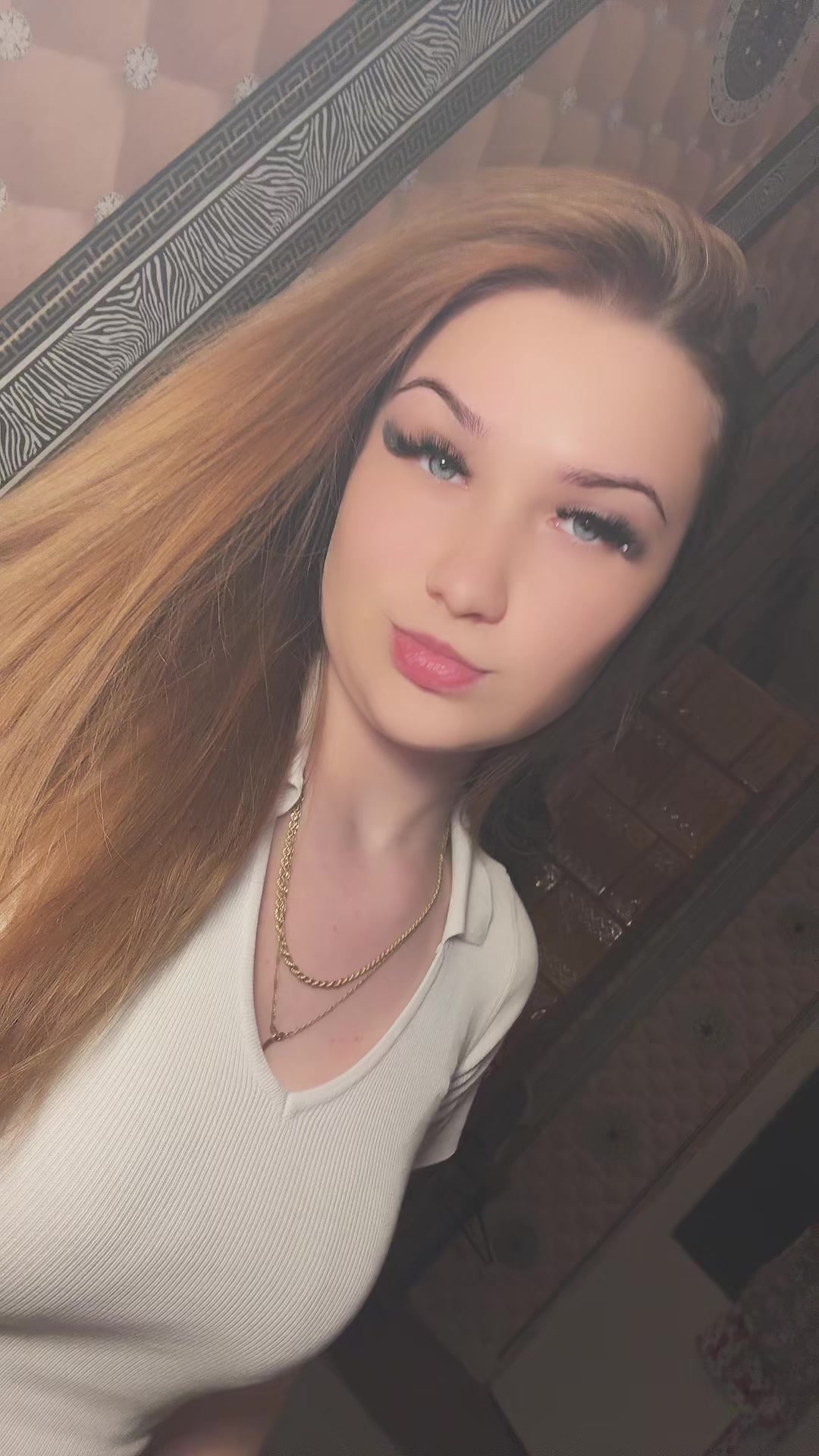@liviakrjcz&aacute;r30