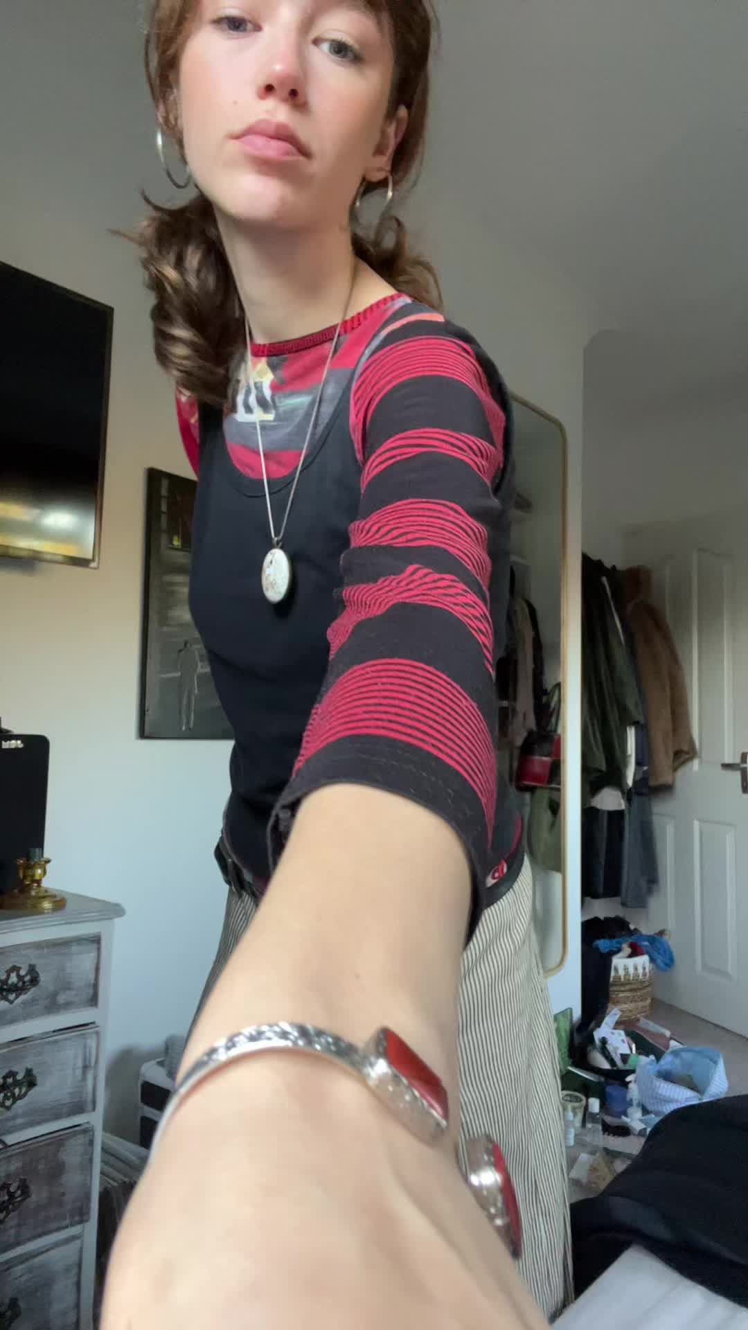 @Eloise🧝♀️