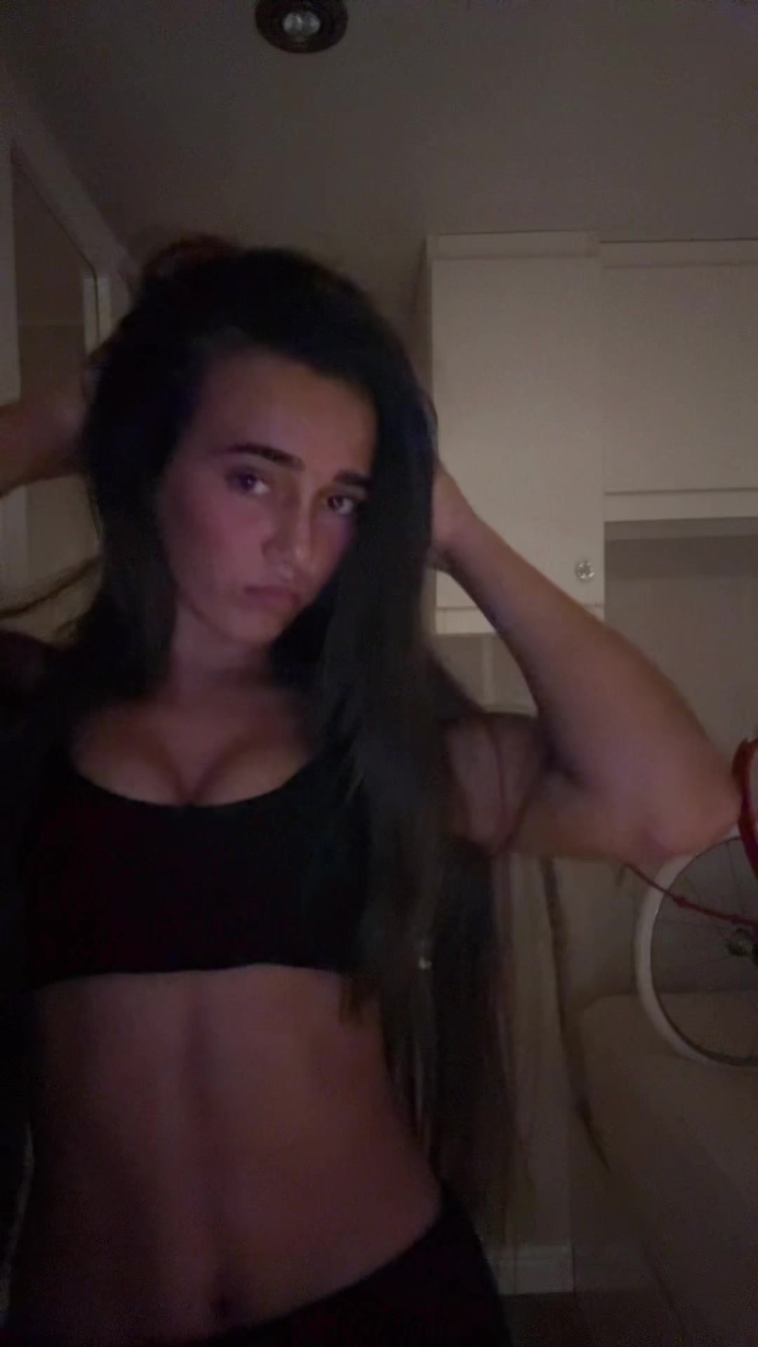 @𝐌