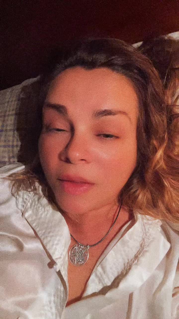 @María