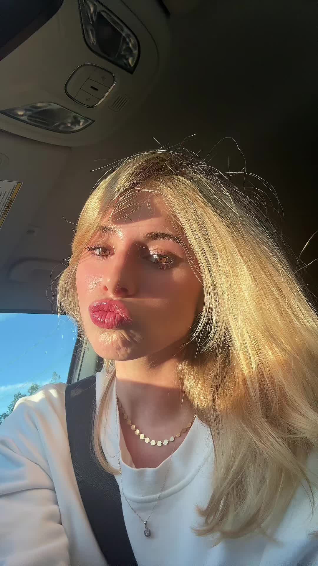 @hi