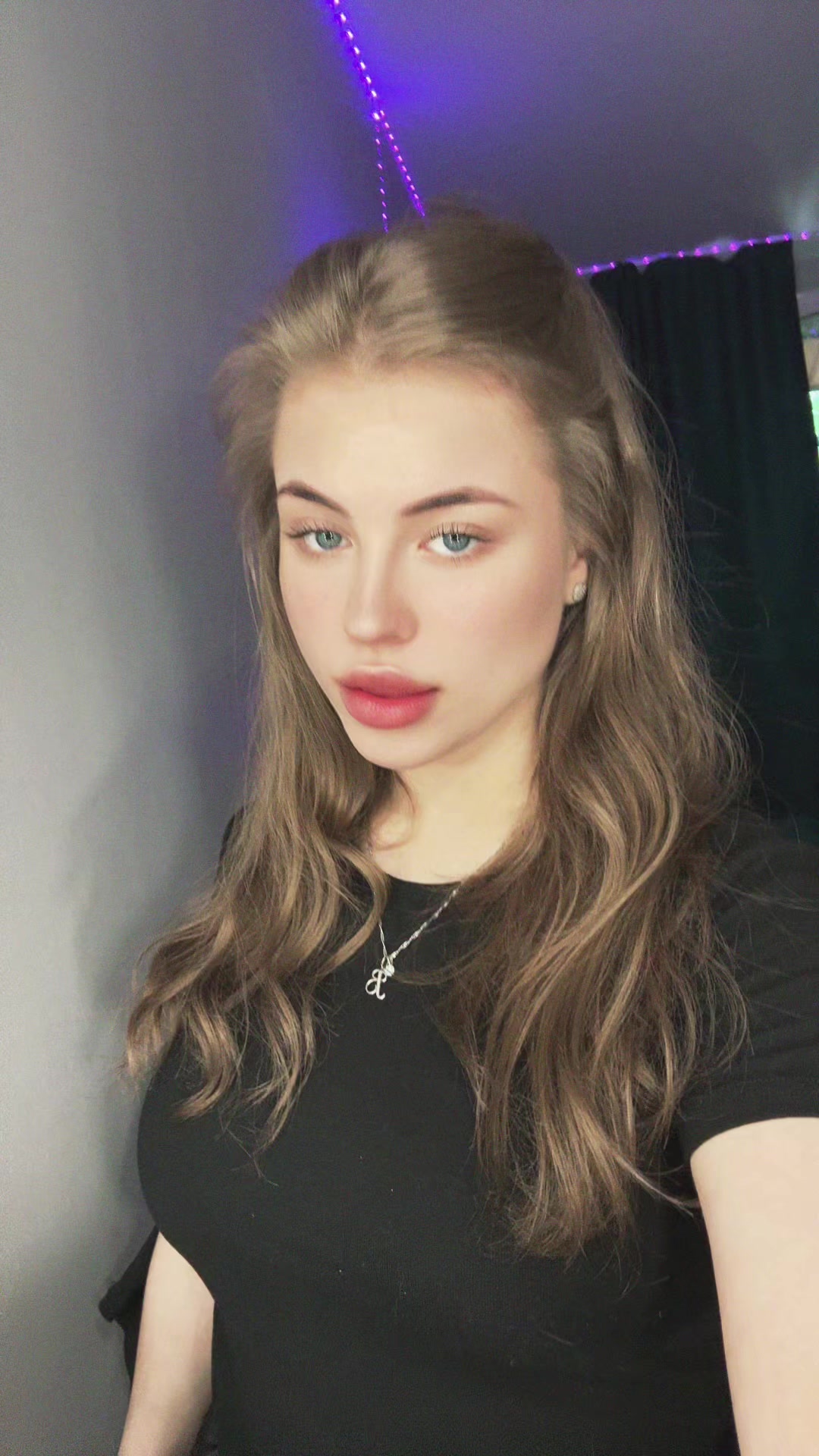@v.iktoriaaaa