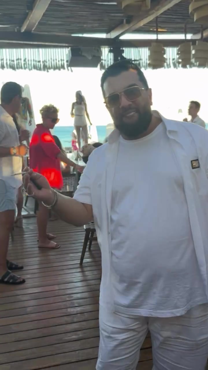 @𝙈𝙖𝙣𝙚𝙡𝙚𝘾𝙝𝙞𝙡𝙡