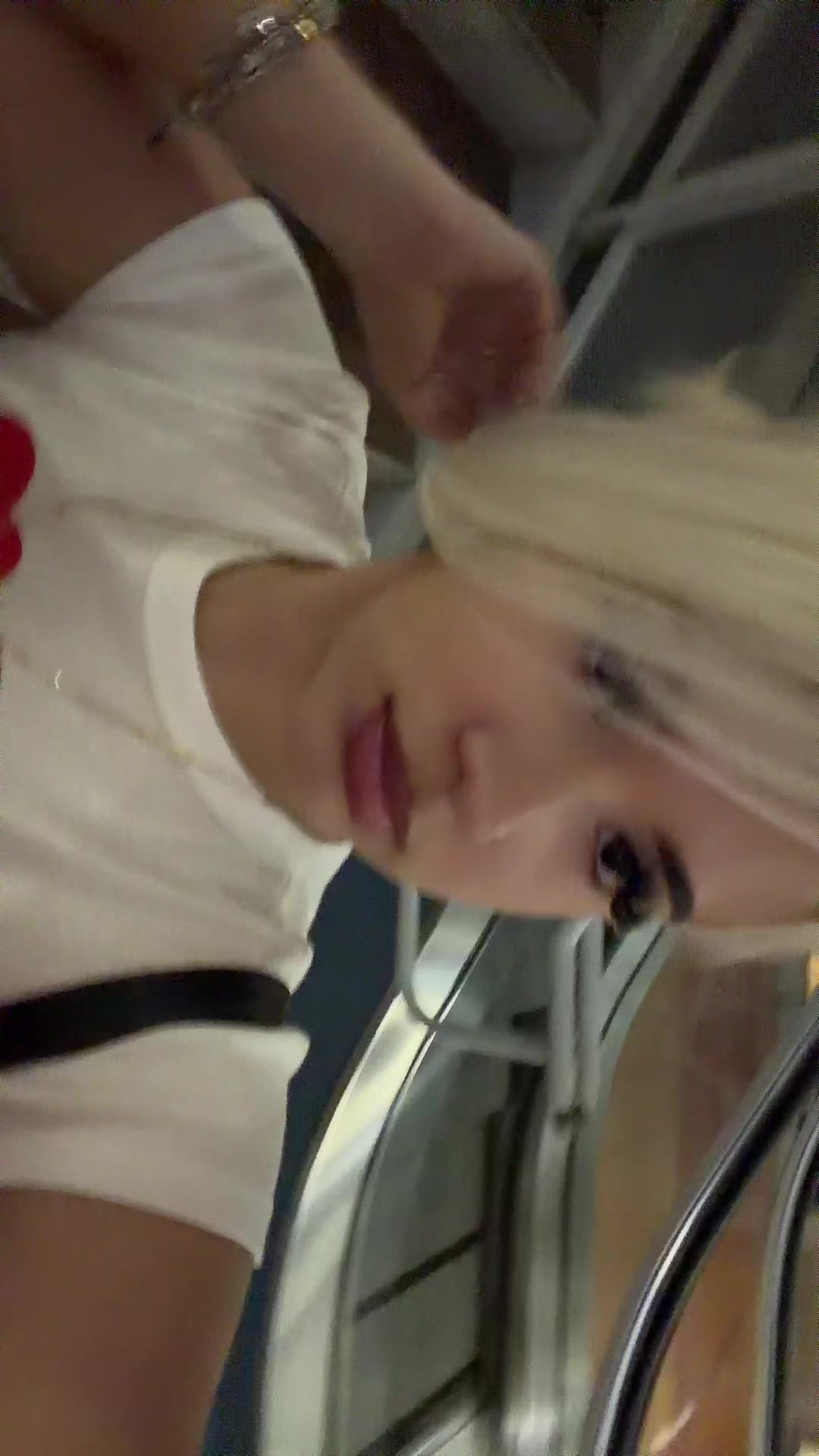 @Valentina