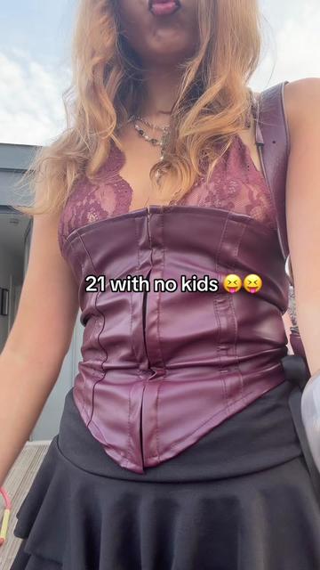 @charlottexlilyy