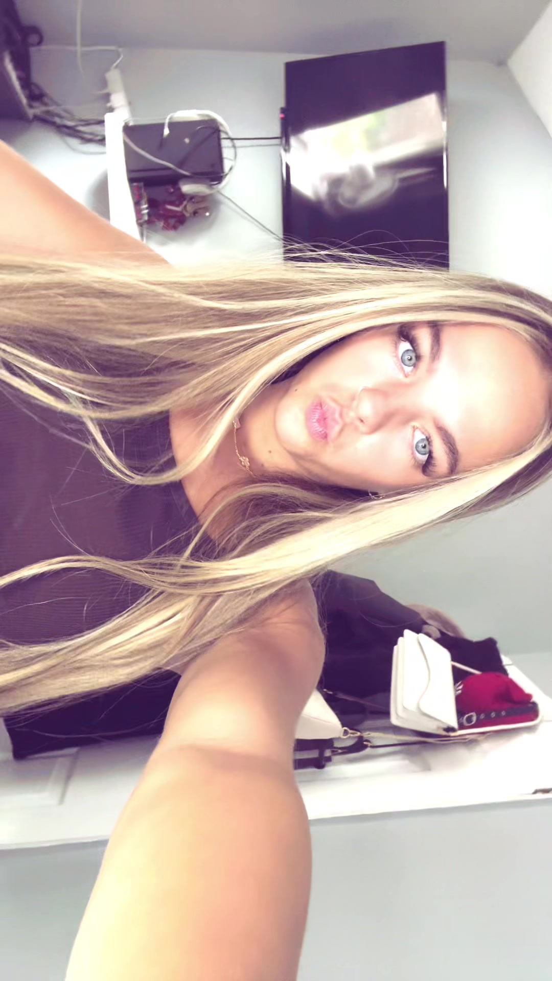 @demileigh🍒🕺🪩