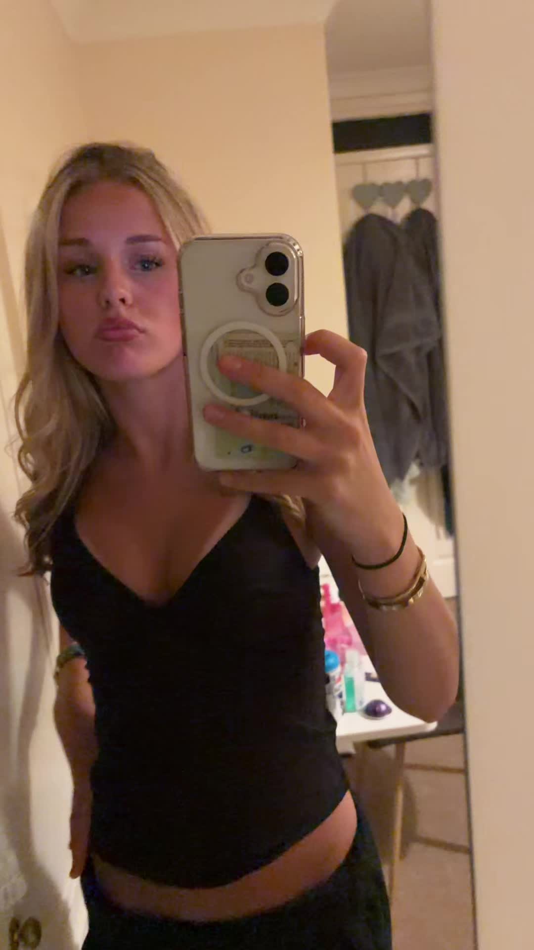 @️