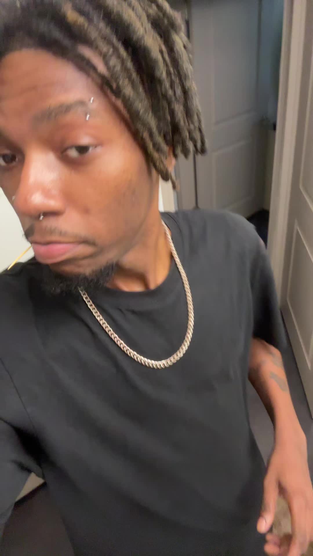 @tyshaun*