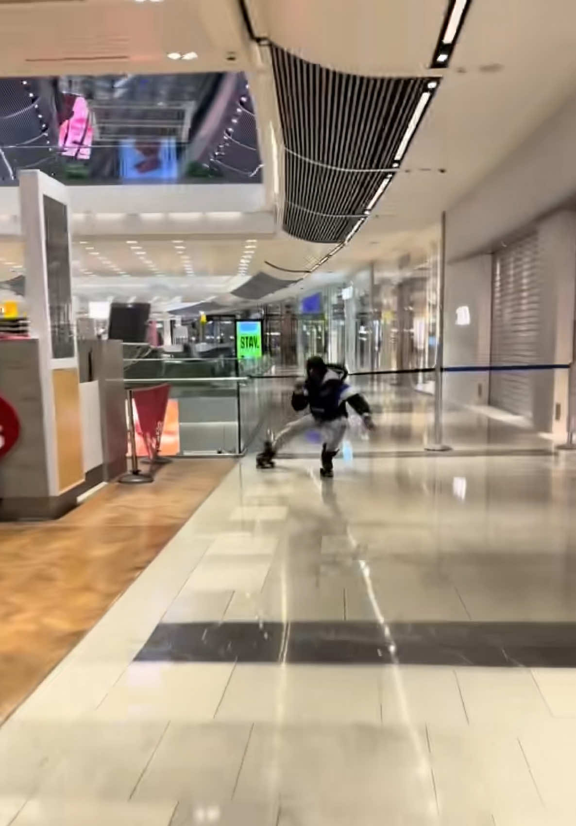@𝘾𝙝𝙧𝙤𝙢𝙚✰𝘼𝙘𝙚