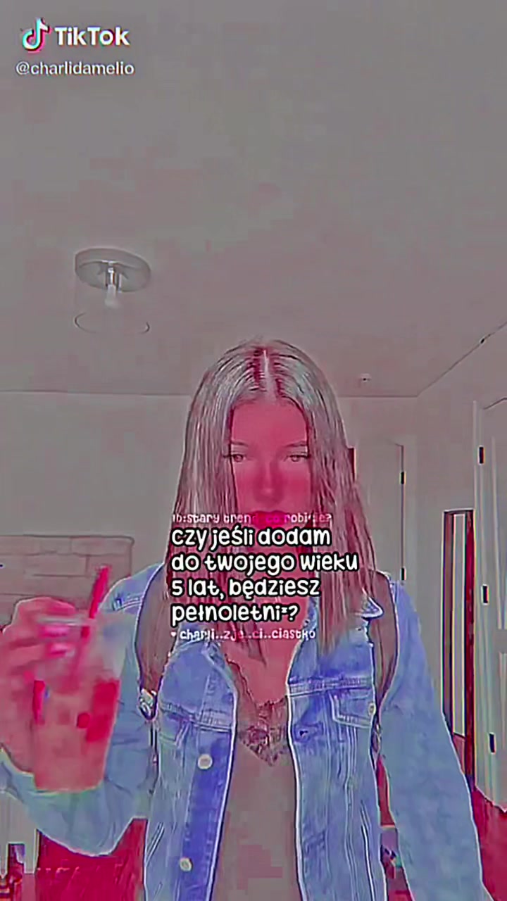 @•°•Kocham Charli•°•