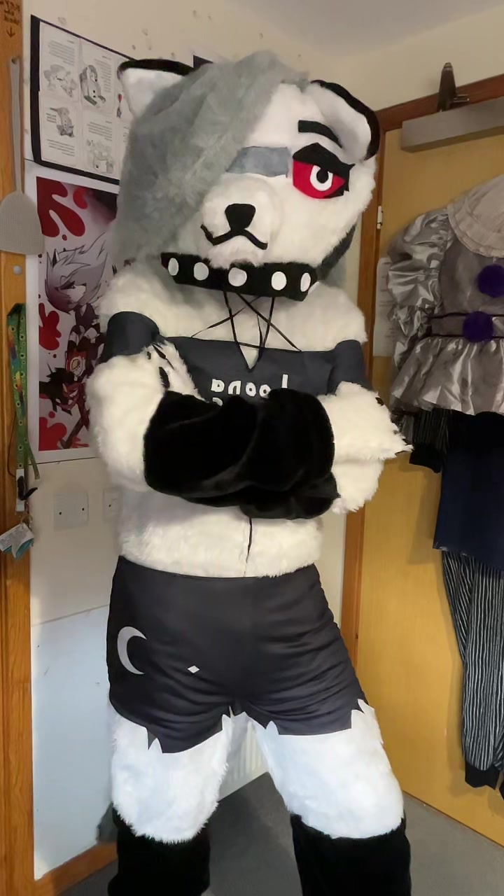 @The original Furlawise🐺🎈