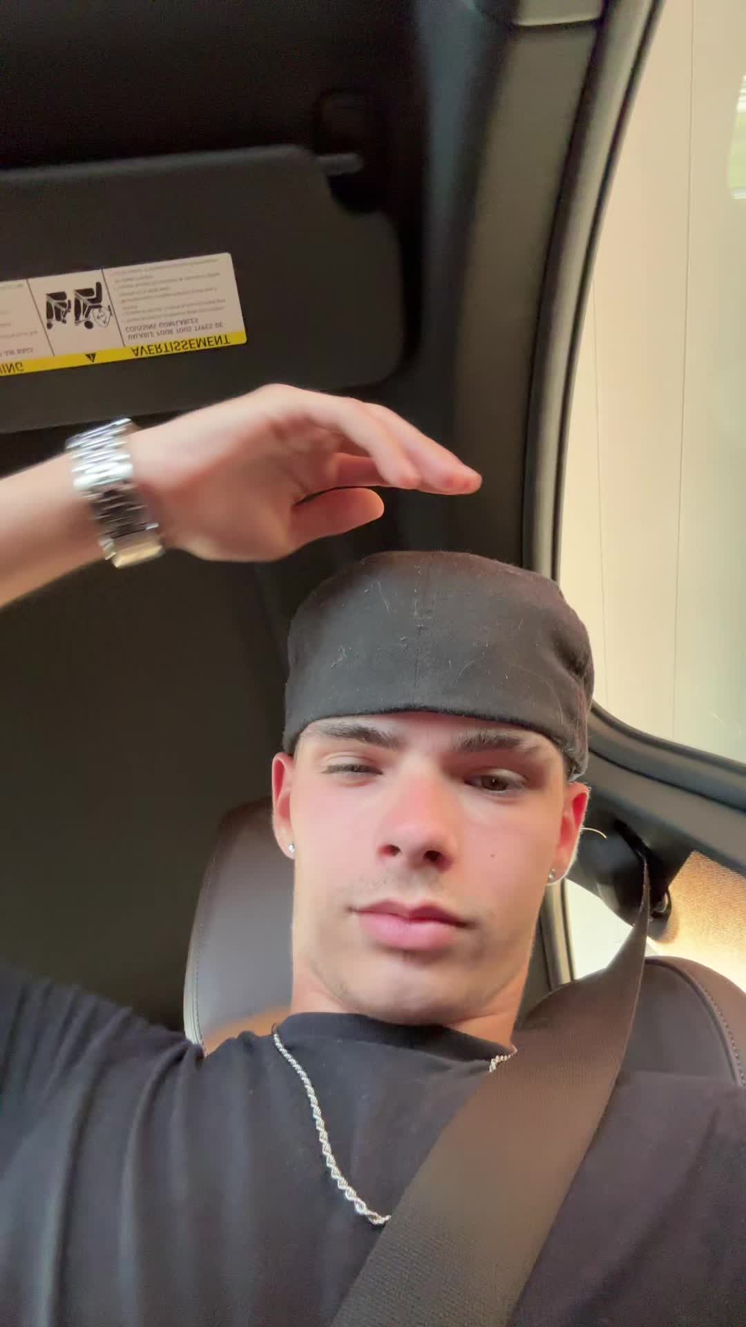 @Lxon_773