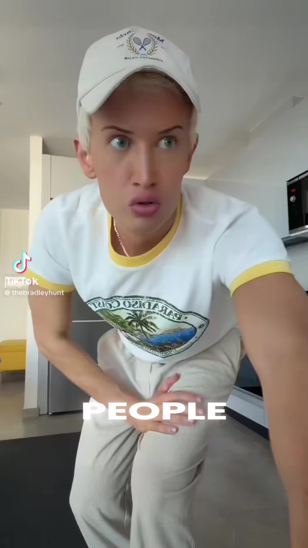 @girloutsidetheboxxox