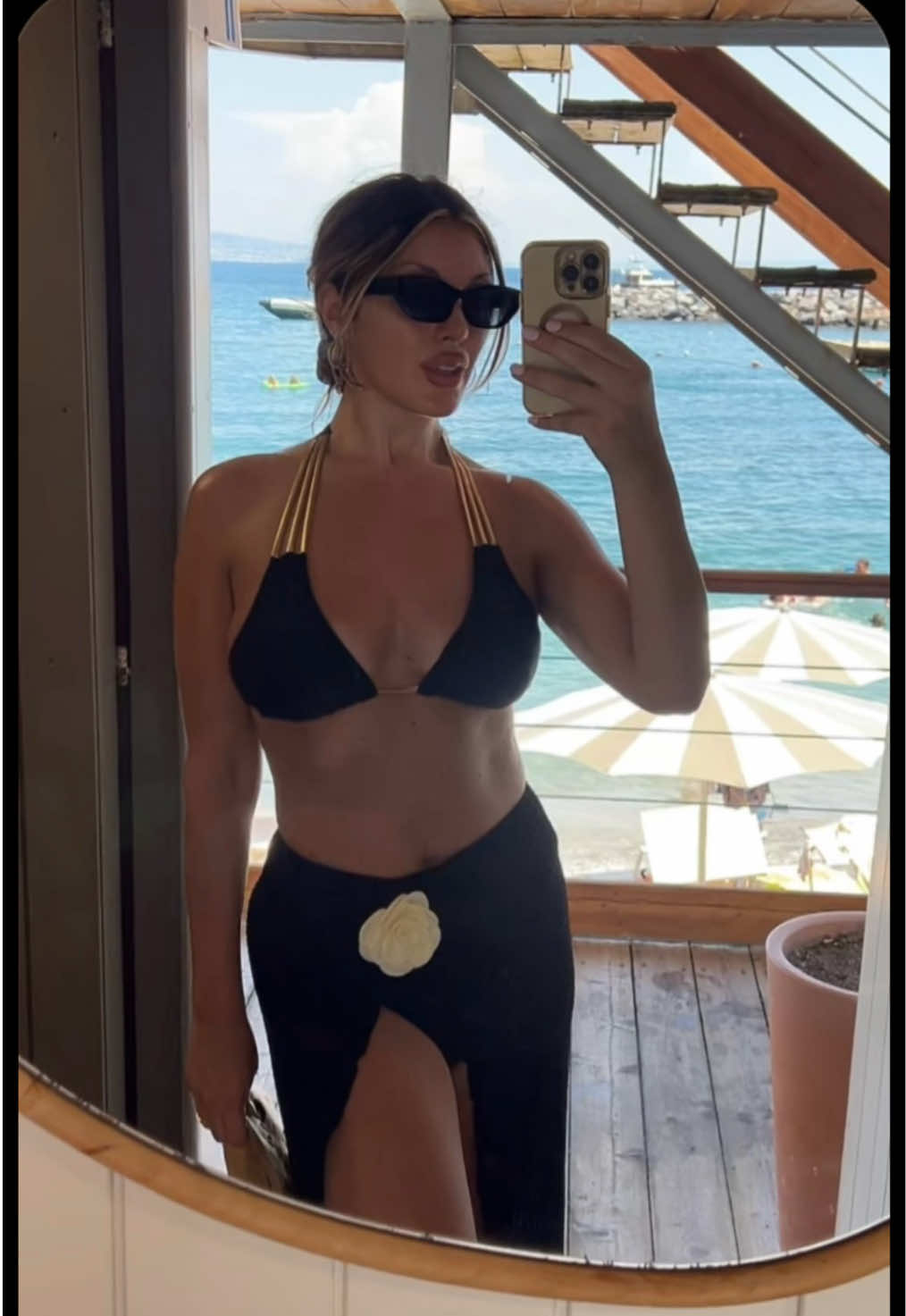 @Redrossana