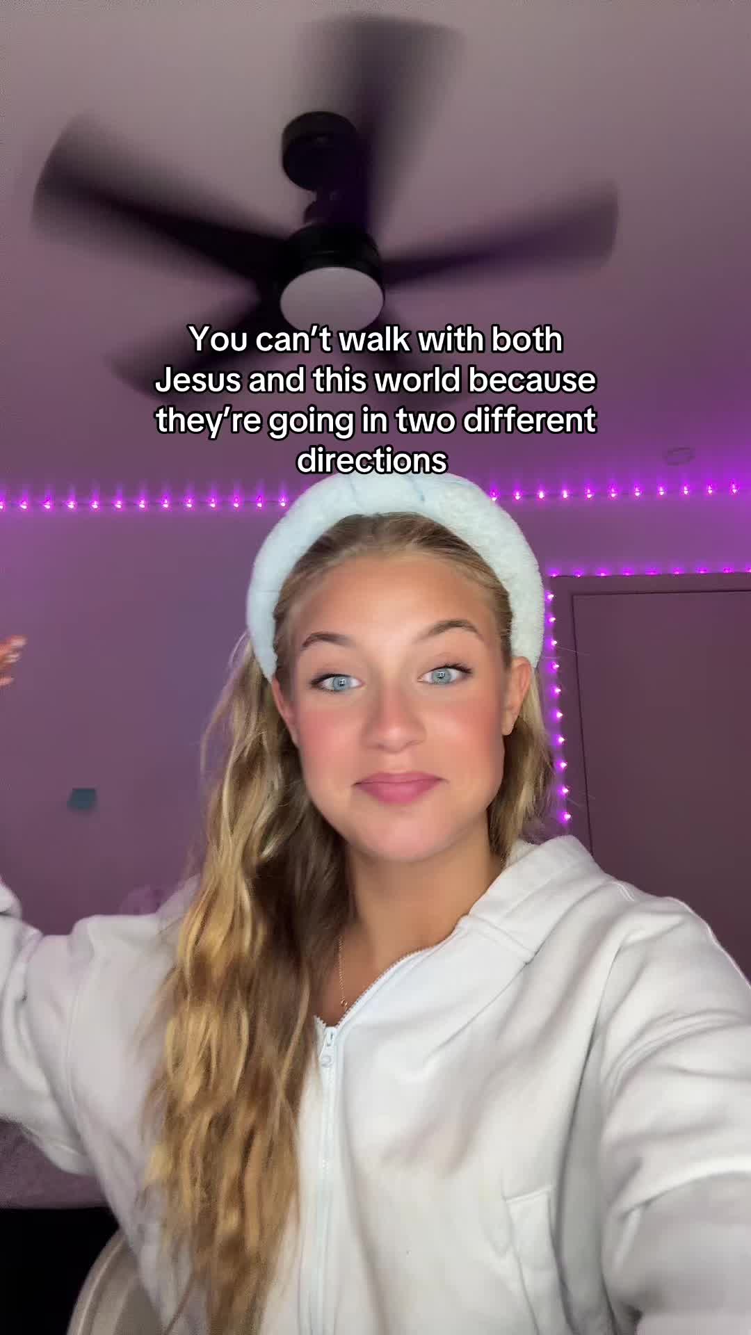 @Kelli ✝️