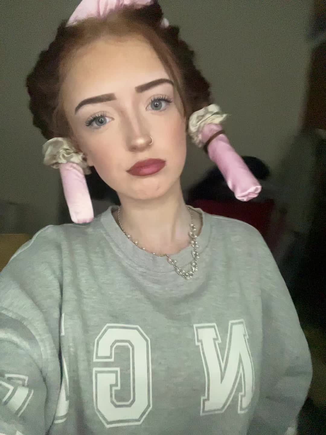 @𝐌𝐞𝐥𝐨𝐝𝐲🫧