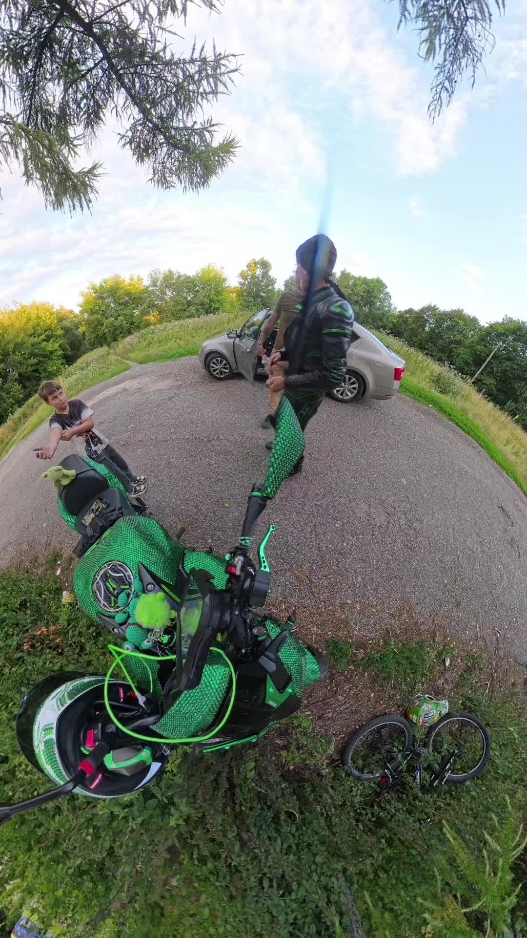 @🄺🄰🅆🄰🄶🄸🅁🄻85