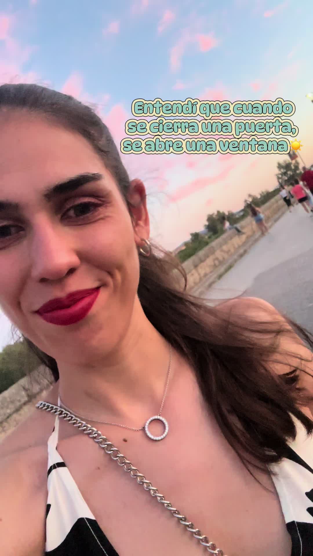 @CRISTINALADYCR