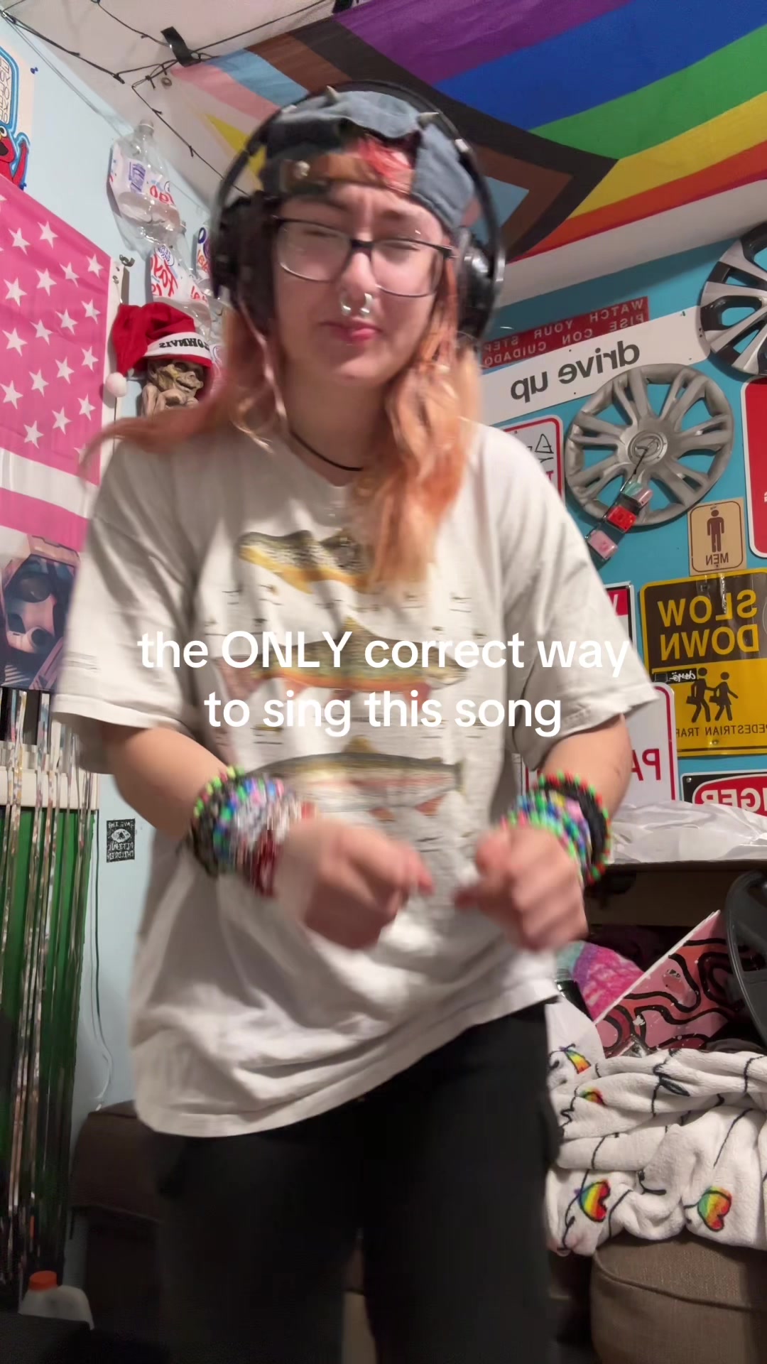 @armless.cum.circle