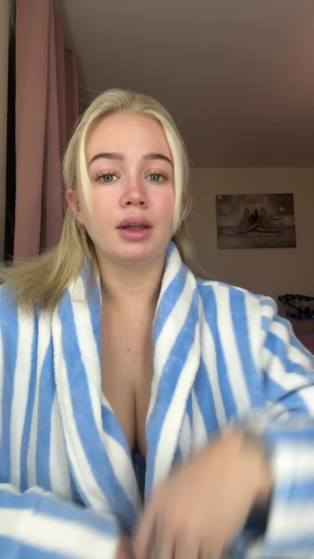 @Official_Elleshaaa