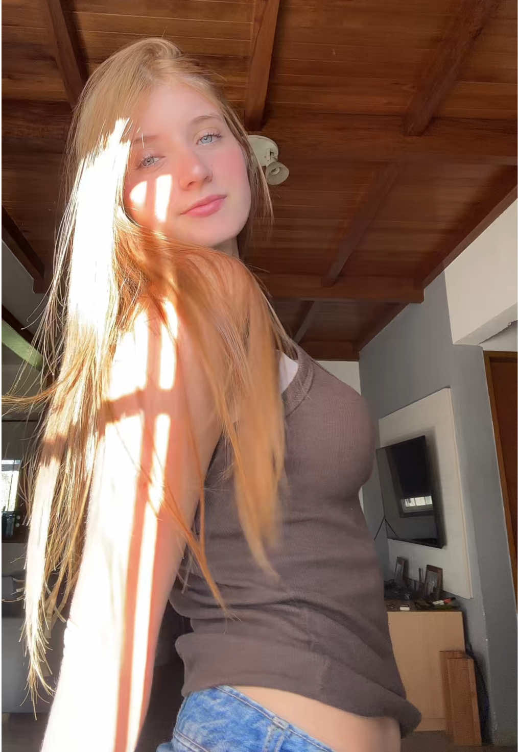 @v4lentinaaaaa._