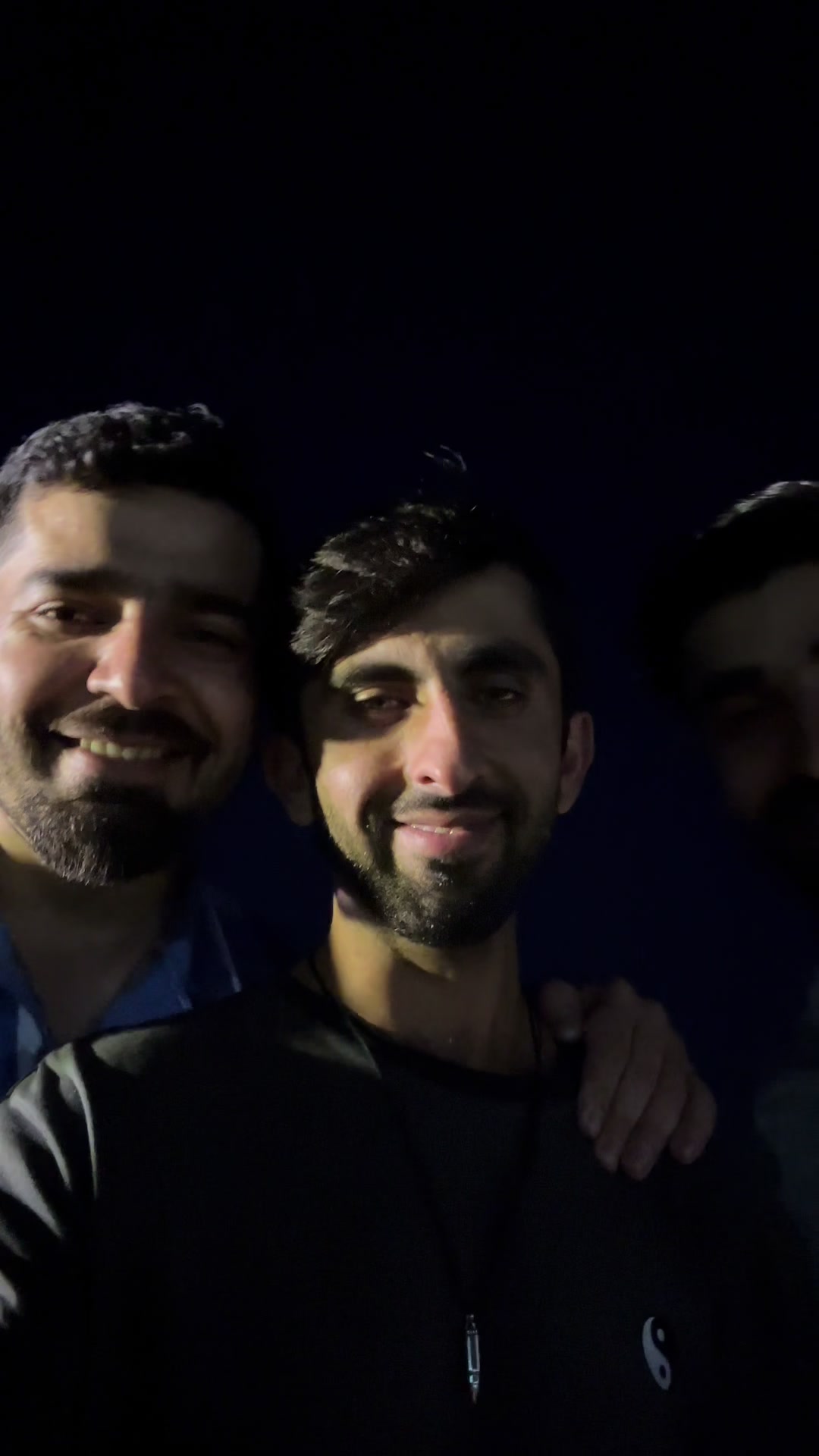 @𝐇 𝐀 𝐈 𝐃 𝐄 𝐑 𝐈 𝐔 𝐌
