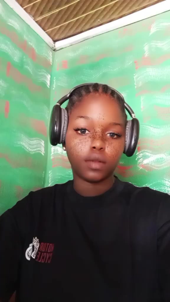 @Sarah 👅💞💞🥰🥰