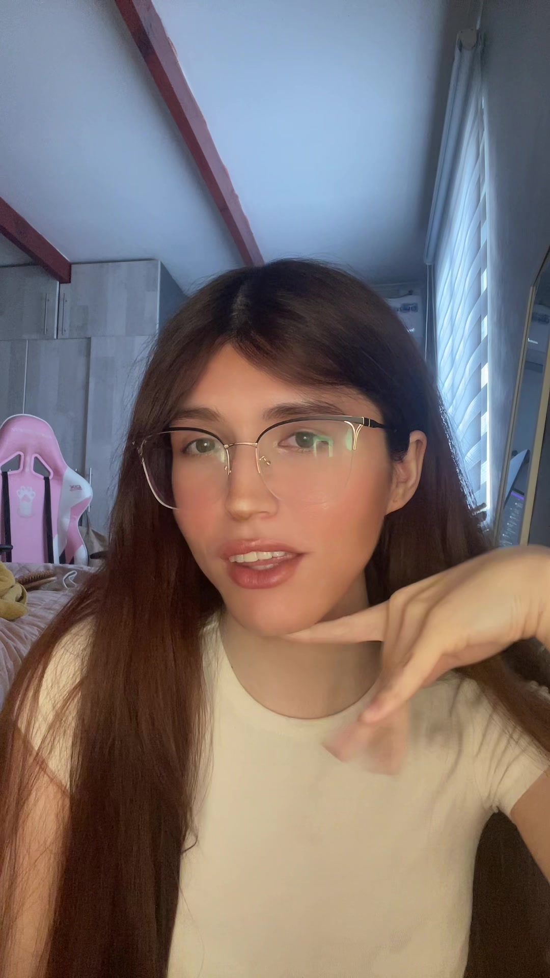 @Alinee