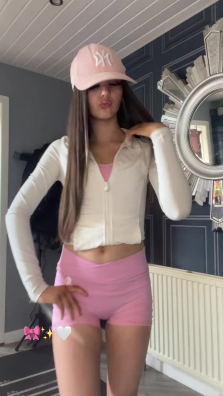 @👸🏽🪩🍸