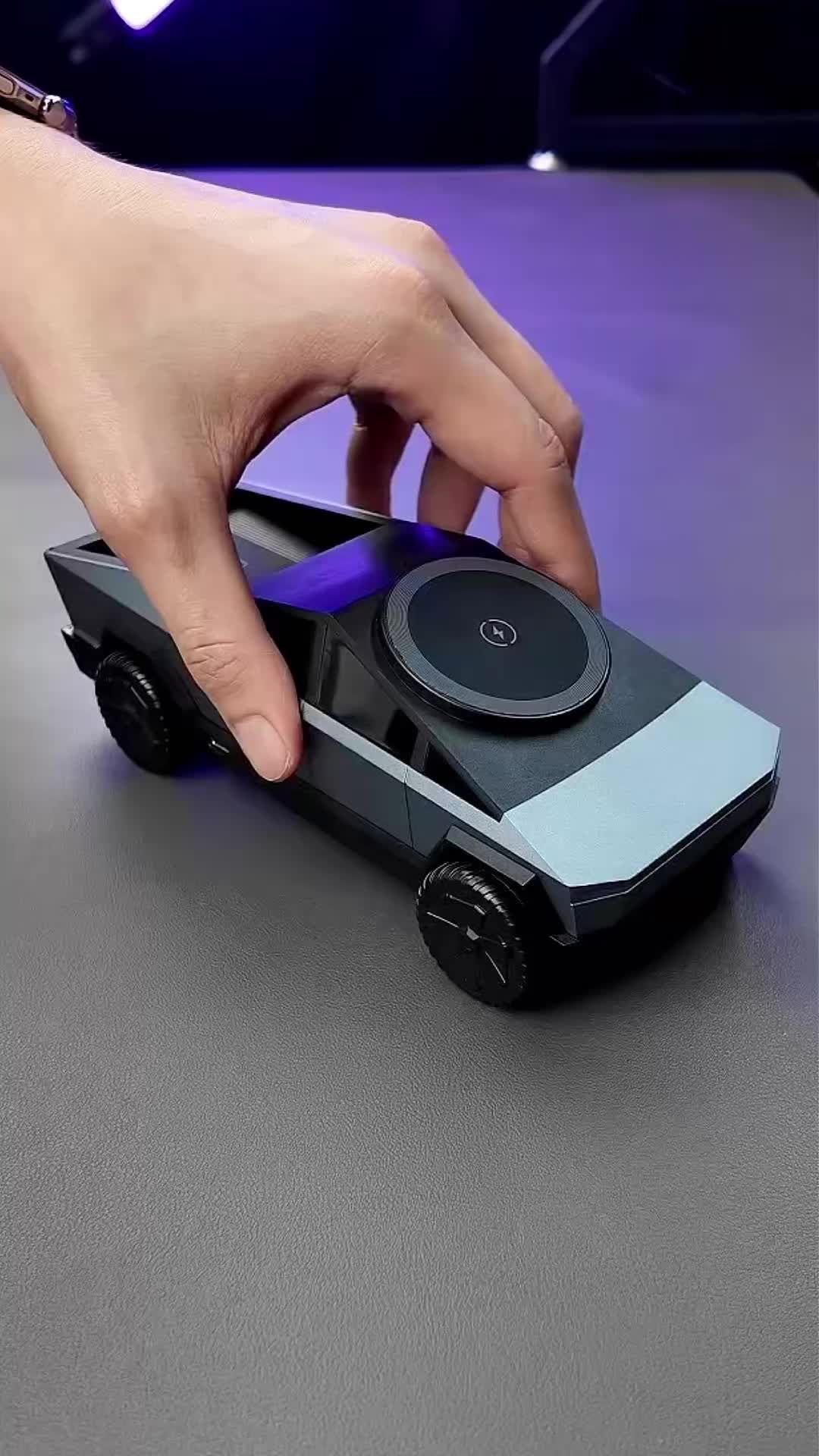 @lt.customtechgift