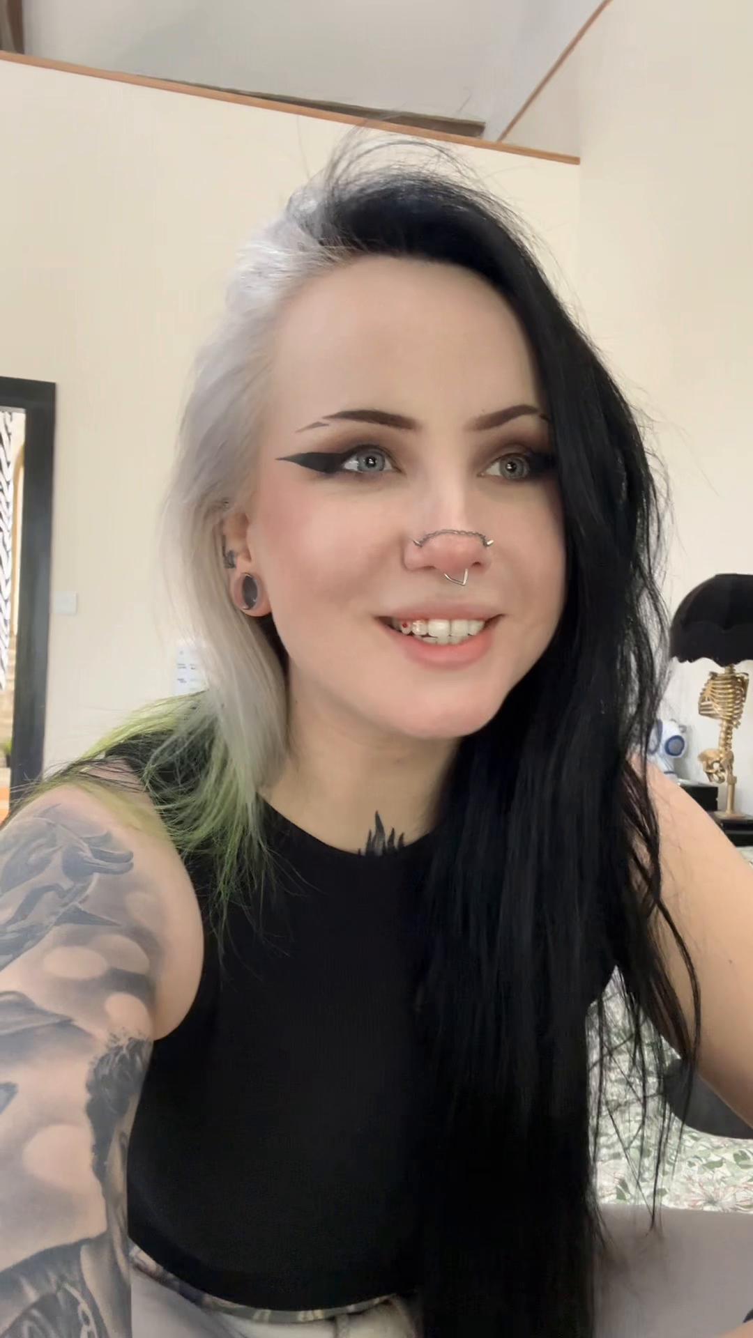 @KimKenobi_ 🦇