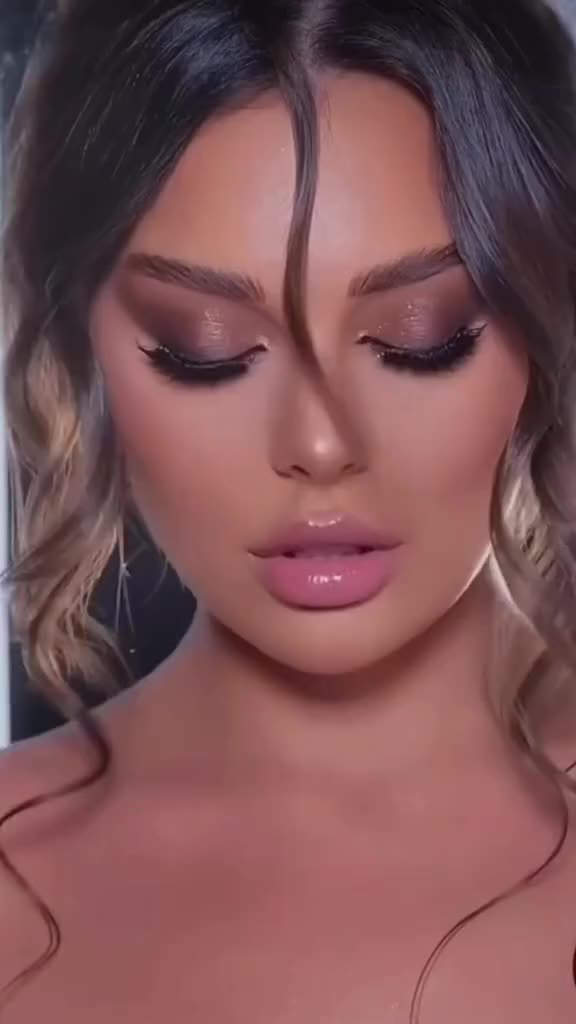 @&Aacute;fricamakeup_essence