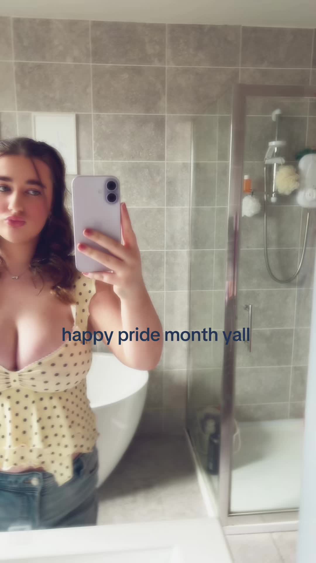 @lucie.