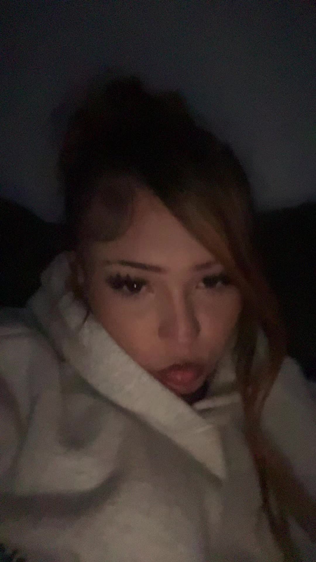 @🧟