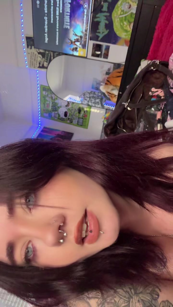 @️