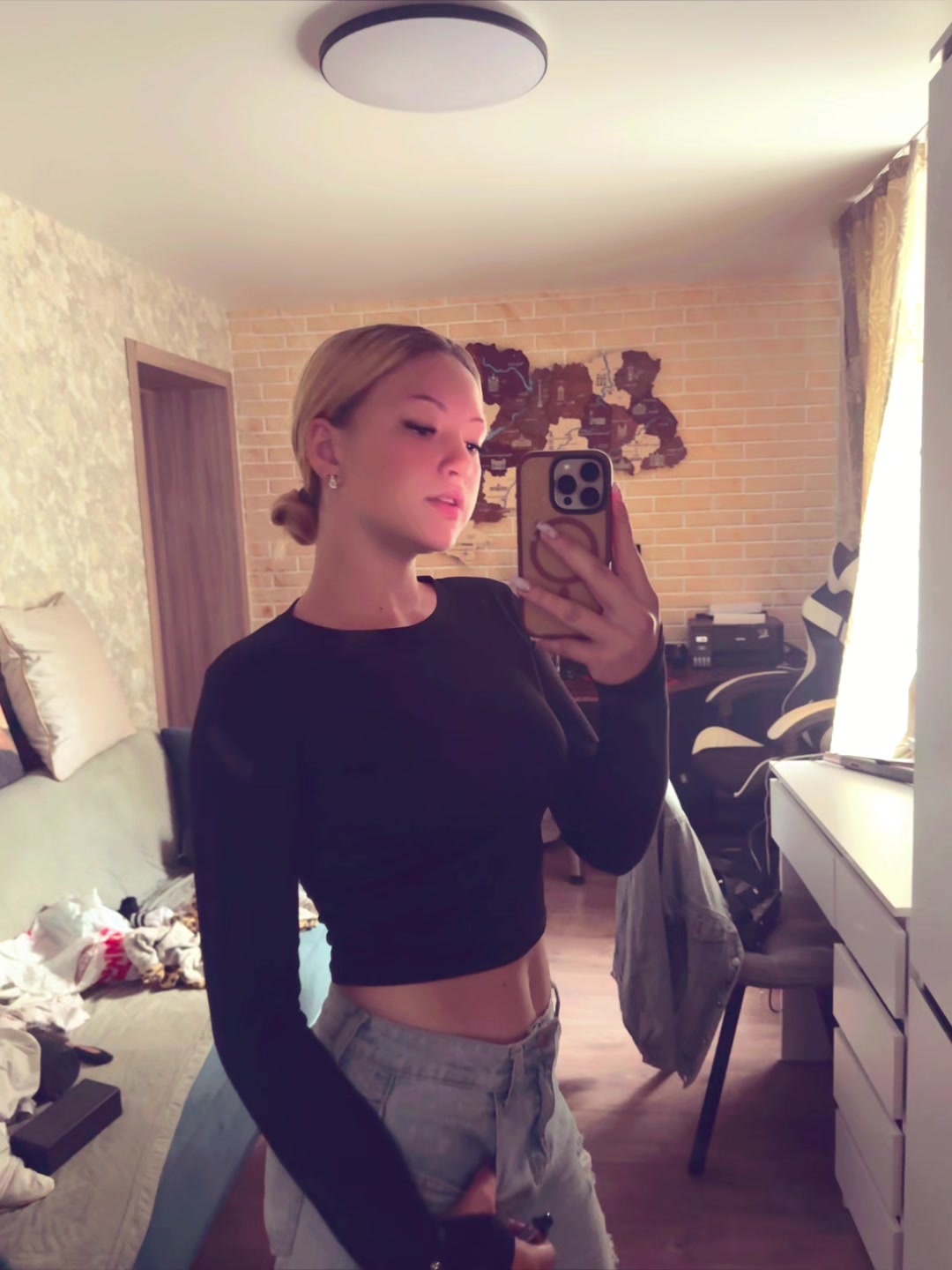 @сашенька🦋
