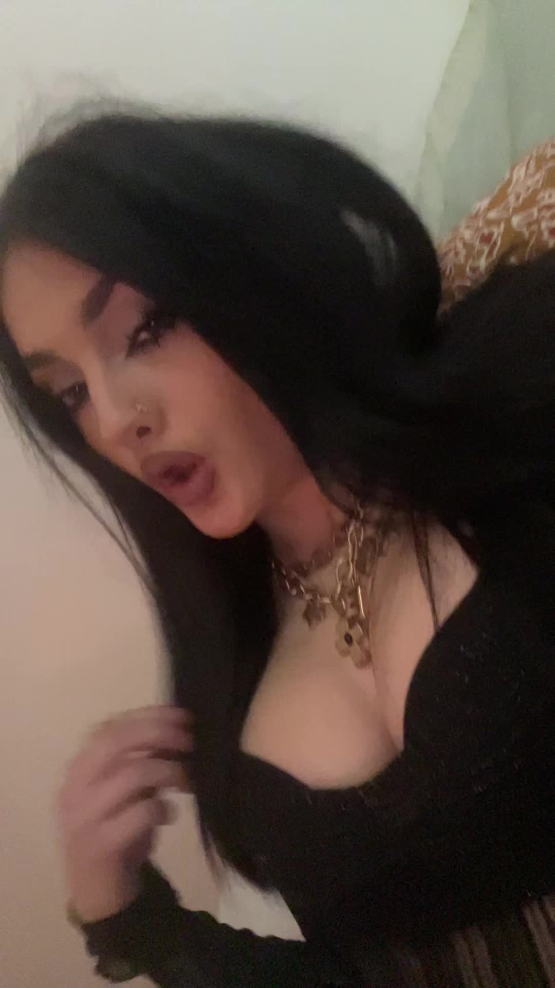 @ella.lou.berry